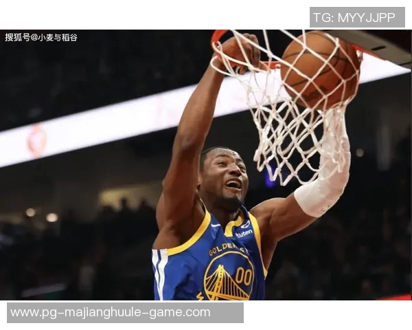 桑托斯精彩表现一人挡三敌反向库明加助攻防守与进攻双丰收